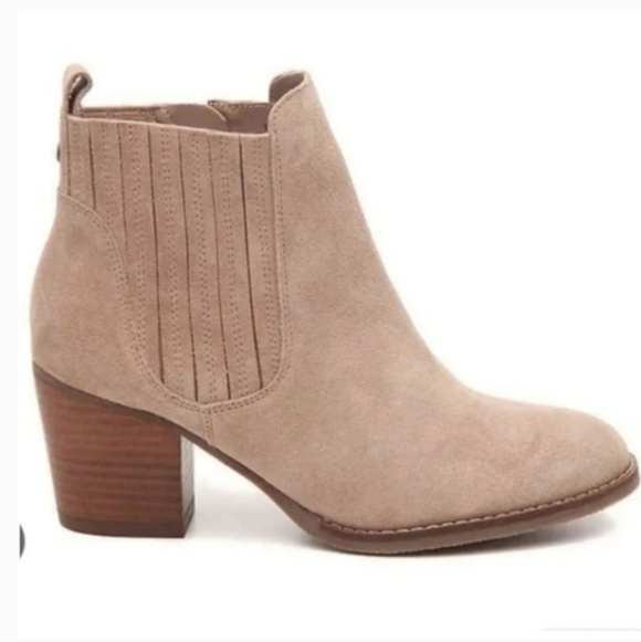 Crown Vintage Shoes - Crown Vintage Cindy taupe grey suede leather chunky heel bootie size 7M